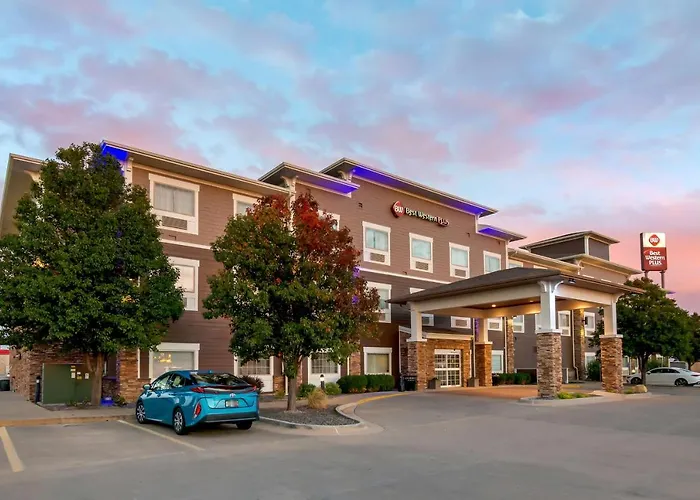 Best Western Plus Butterfield Inn